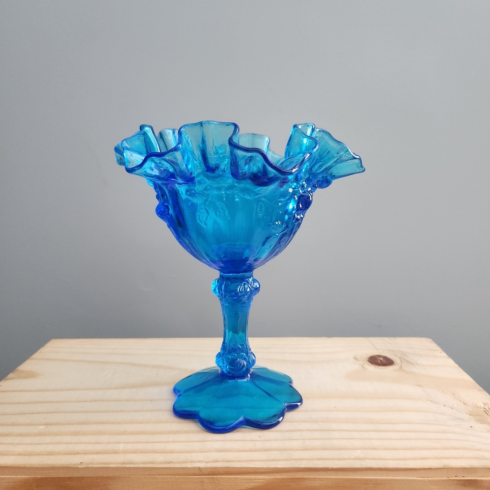 Elegant Cabbage Rose Blue Glass Ruffled Edge Pedestal Candy Dish Decorative